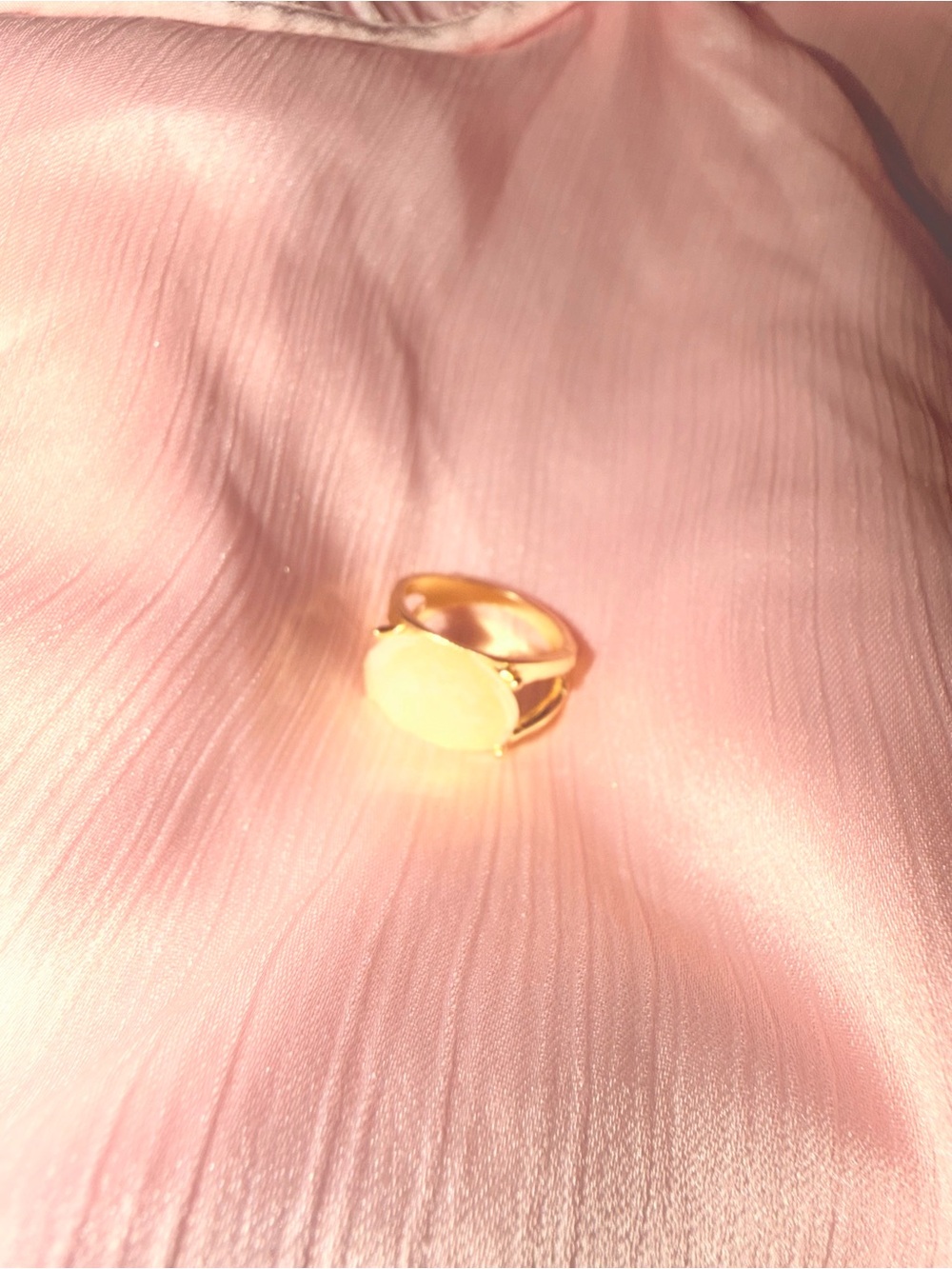 Gold Oval Signet Ring - Women Jewelry